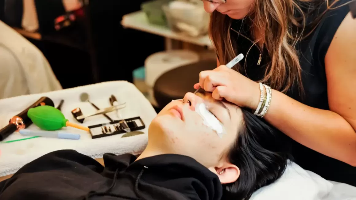 The Keratin Barber College